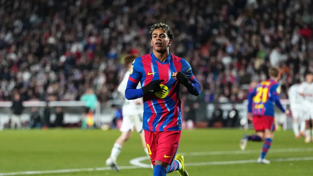 موعد قمة برشلونة وأتلتيكو مدريد في الدوري الإسباني والقنوات الناقلة للمواجهة المرتقبة